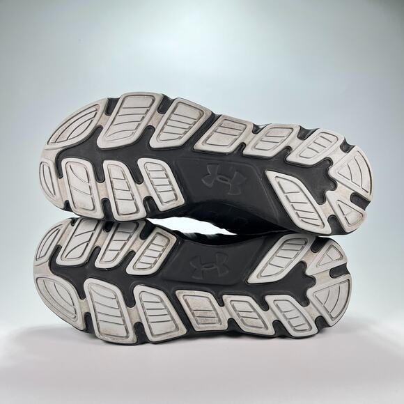 Under Armour Micro G Pulse II Black Running Shoes 111255147-001 Men’s Size 9.5E - Picture 8 of 11